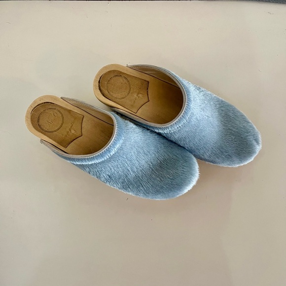 No.6 Old School Clog in Light Blue Pony Hair, 38 - Picture 3 of 7